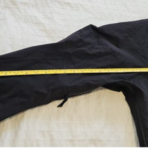 Burton Hover Snowboarding Jacket - XL - Black - Like New - Picture 2 of 9